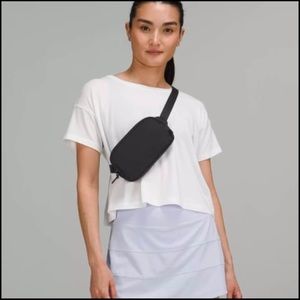 NWT Lululemon Mini Belt Bag (Black)